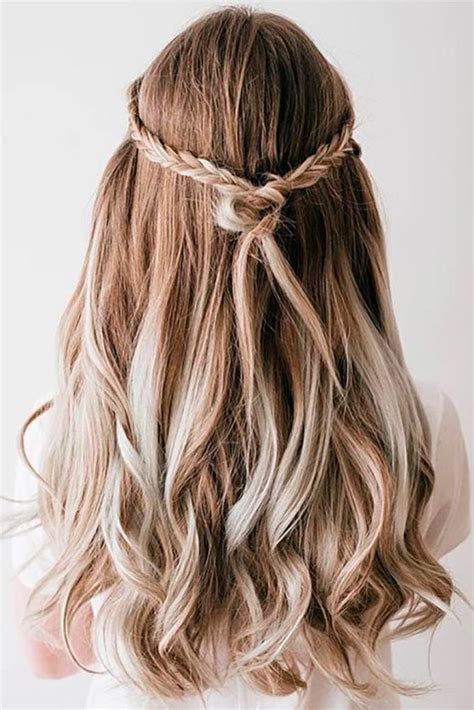 The main ideas for that title are basically listed below here are new stylish concepts for prom hairstyles for short hair which is totally worth to show off at your senior ball. Try 42 Half Up Half Down Prom Hairstyles | Down hairstyles ...