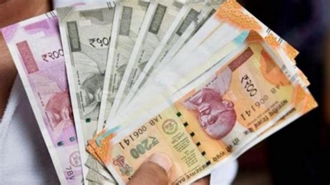 Also, view dollar to rupee currency charts. Rupee slips 7 paise to 71.01 against USD - Business News