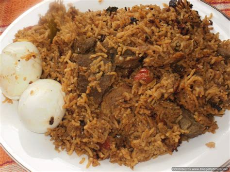 Irani biryani is slightly different from hyderabadi biryani as the mutton and potatoes are fried. Recipe Easy mutton biryani | Recipes and tipps