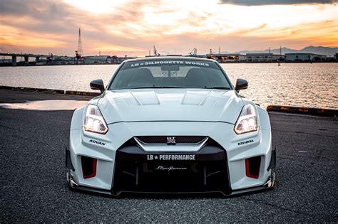 Lb Silhouette Works Gt Nissan 35gt Rr Liberty Walk リバティーウォーク