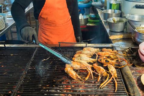 Grilled Shrimp And Burn With Seafood Sauces Thai Food Stock Photo