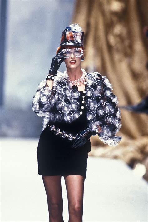 Chanel Hc 1991 Model Linda Evangelista Fashion Chanel Haute