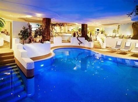 Billionaire On Twitter Luxury Pools Luxury Swimming Pools Dream House