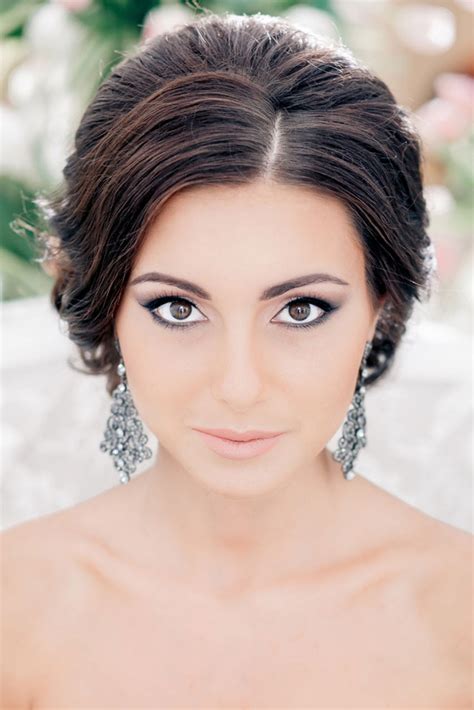 This look is usually created by using soft earth tones on the eyes, just accentuating them a bit with lashes and thin eyeliner and using shades. Gorgeous Wedding Hairstyles and Makeup Ideas - Belle The ...