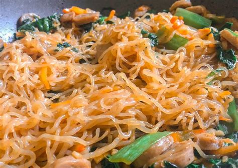 Adanya serat cukup banyak, membatu dalam proses pengurangan kolesterol di aliran darah. Resep Mie Shirataki Goreng oleh Tita Nur Ainni - Cookpad