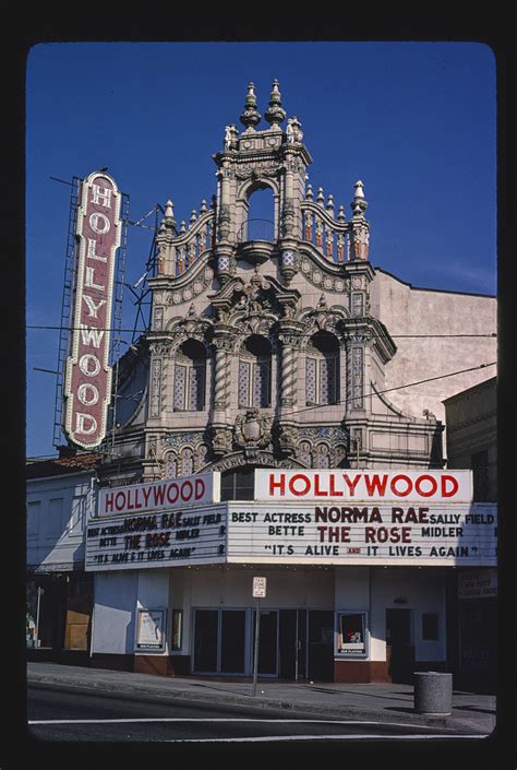 Hollywood Theater Sandy Boulevard Portland Oregon Loc Flickr