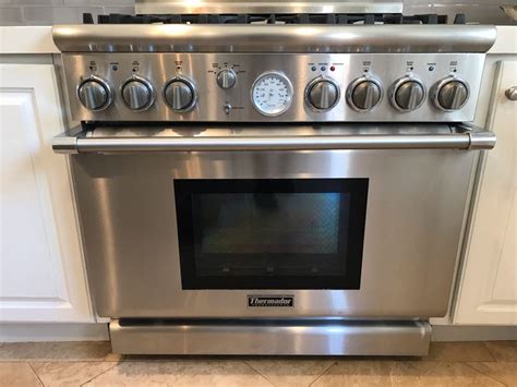 Thermador Professional 36 Freestanding 6 Burner Gas Range Stainless Steel Retailed Over 7 000