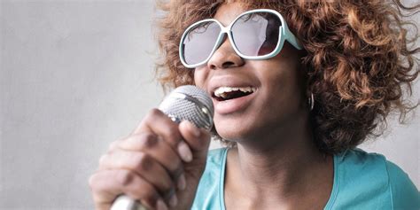 The 6 Best Sites to Download Karaoke Music Without Words