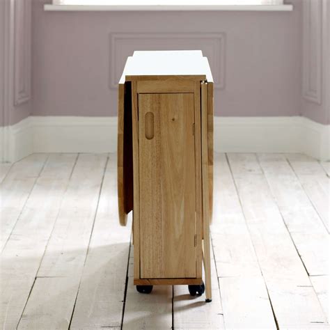 From roomy tables with lots of space to very small items perfect for brunches for two, there is definitely something for. Choose a Folding Dining Table for a Small Space - Adorable ...