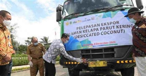 Beli kelapa parut online berkualitas dengan harga murah terbaru 2021 di tokopedia! Kang Emil Happy, Jabar Bisa Ekspor 20 Ton Kelapa Parut ...