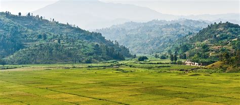 Find the perfect rwanda landscape stock photos and editorial news pictures from getty images. Reiseziel Kigali in Ruanda | Enchanting Travels