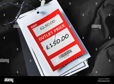 Instore discounts hi-res stock photography and images - Alamy