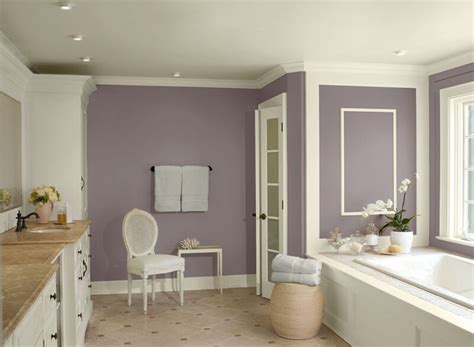 Lilac Walls For Your Bathroom Originality Comfort And Relaxation