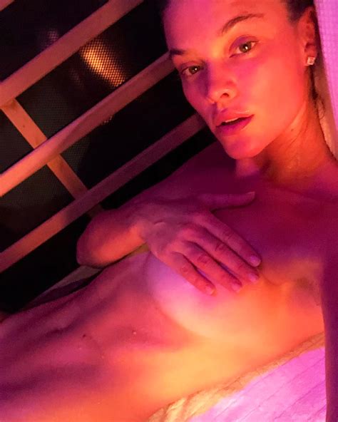 Nina Agdal Nude Boobs And Pussy Photos Collection Scandal