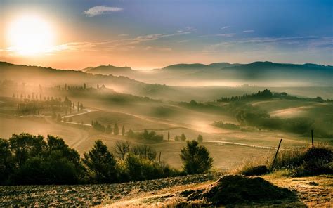 Tuscany Landscape Italy Sunrise Mist Wallpapers Hd Desktop And