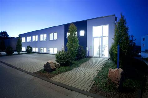 Mehr daten und analysen gibt es hier: Da sind wir, #neuna in der Raiffeisenstraße 43 in #Olpe