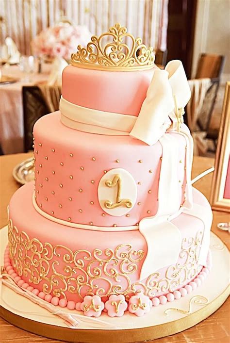 Birthday cakes for girls are so numerous, that you'd think about it carefully. Lovely Baby Girl First Birthday Cake Ideas