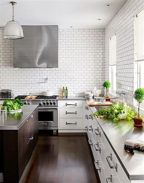 20 Modern Subway Tile Kitchen Decoomo
