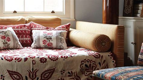 Fondos de pantall dia del trabajo. How to Display Textiles as Art in Your Home ...