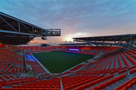 We did not find results for: Stadium porn: BBVA Compass Stadium both at night and ...