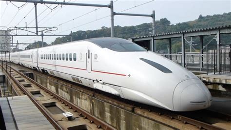 Since the initial tōkaidō shinkansen opened in 1964, the network has expanded to link most major cities on the islands of honshū and kyūshū with running speeds of up to 300 km/h (186 mph). 九州新幹線 Japan Trains: Kyushu, Shinkansen at Kumamoto - YouTube