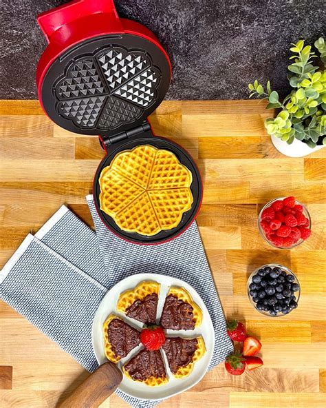 Kalorik Heart Shaped Waffle Maker Red In 2021 Heart Shaped Waffle