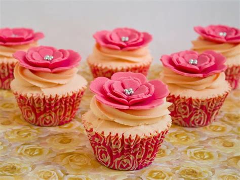objetivo cupcake perfecto cupcakes decorados con mis cortadores de flores favoritos ¡¡y