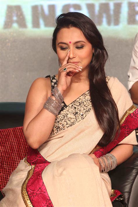 Bollygasm Rani Mukerji Hot In Sleeveless Saree