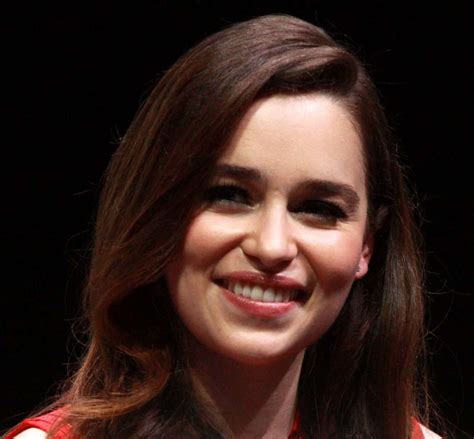 Lesser Known Facts About Emilia Clarke We Bet You Didnt Know
