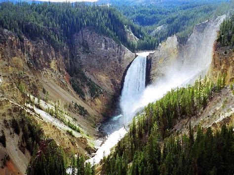 Free Download Yellowstone Park 1600x1200 Wallpapersyellowstone National