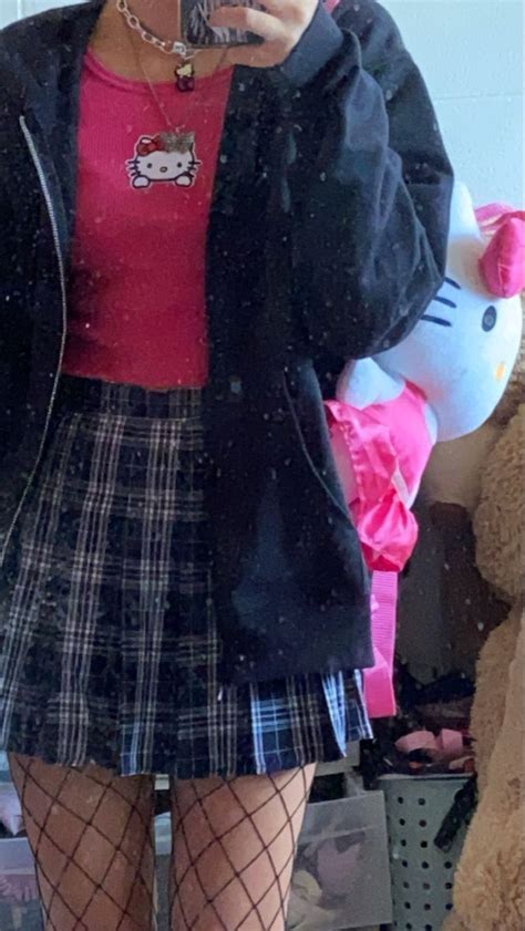 Hello Kitty Outfit In 2020 Fashion Inspo Outfits Indie Outfits