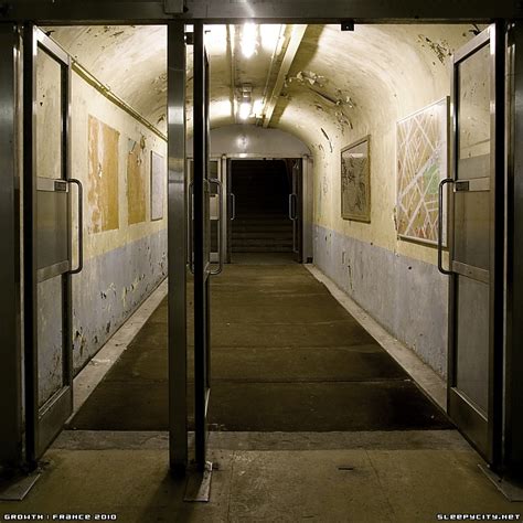 6 Of Paris Abandoned Metro Stations And An Abandoned Tunnel With