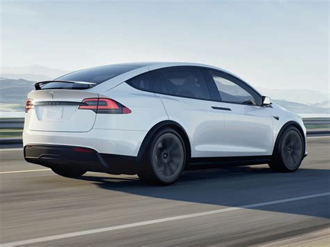 Tesla Electric Suv Models 2021 2021 Tesla Model X Pricing And Specs Detailed Long Range Plus