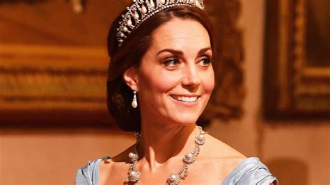 Kate Middleton Fashion Critics Call Banquet Gown An 80s Prom Dress