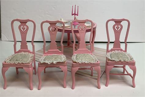 Barbie 1984 Sweet Roses Dining Table And Chairs 7107 With Some Accessorie Ebay