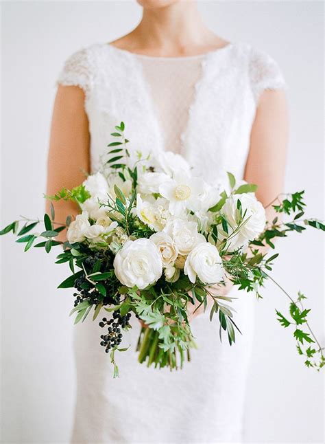 Green And White Bouquet Wedding Flower