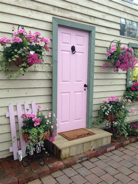 My Love Of Pink Pink Door Front Porch Decorating Dream House Exterior