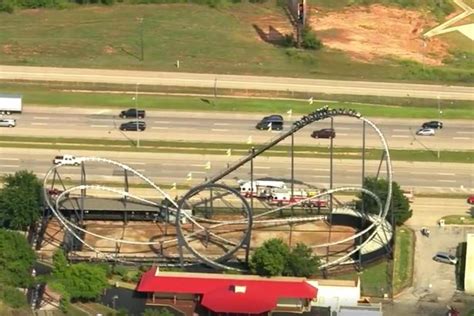 Terrifying Moment Rollercoaster Passengers Get Stuck 100 Feet In The