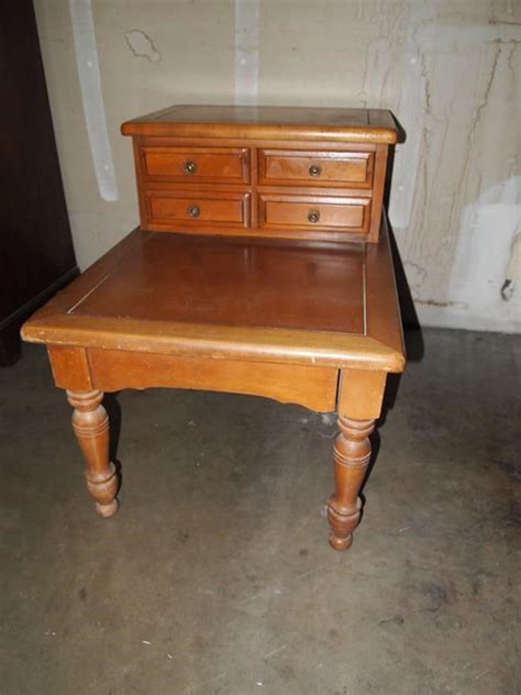 See more ideas about vintage furniture, furniture, tanker desk. Sac Valley Auctions - Lot 67 - Vintage Maple End Table ...