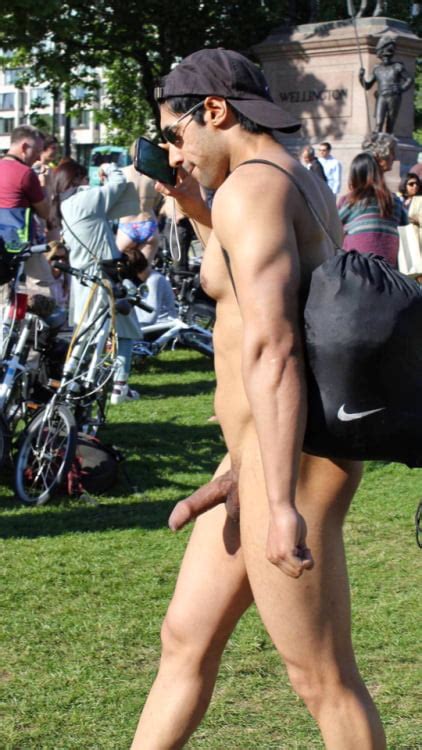 Men Naked Public Nudity Exhibitionist Guys 510 Pics