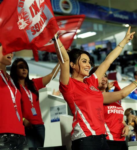 Ipl Photos Hot Preity Zinta Sexy Cheerleaders Sizzle Rediff Cricket