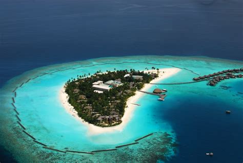 Lily Beach Resort And Spa Maldives No Back Home