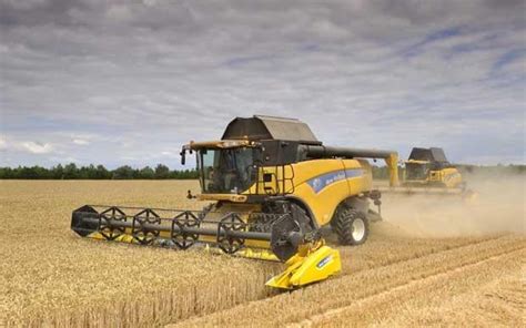 Combine harvester images - Telegraph