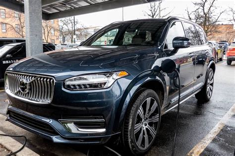 2021 volvo xc90 recharge plug-in hybrid specs, price, mpg & reviews