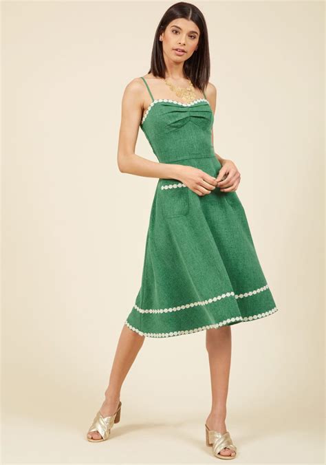 Plaza Perfection Midi Dress In Green Dresses Frocks Summer Dresses