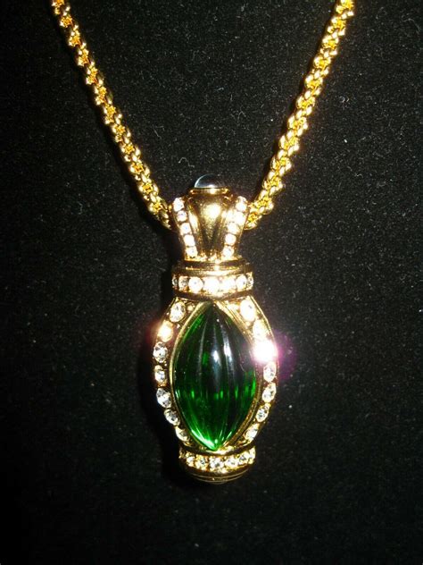 Vintage Nolan Miller Glamour Jewelry Emerald Green Oval Drop Necklace