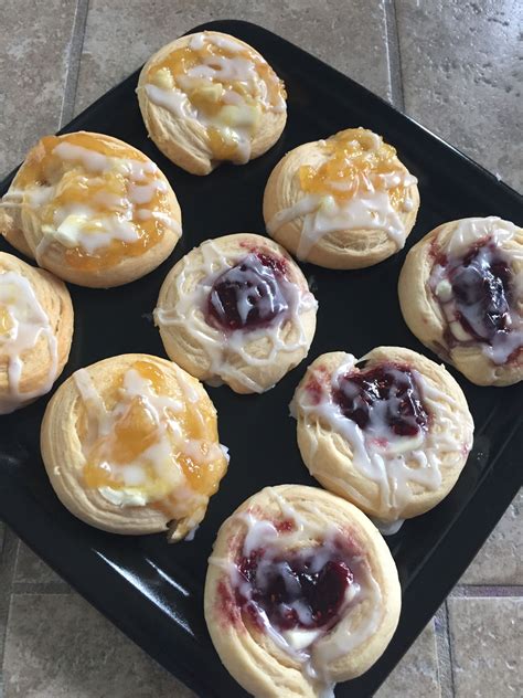 Yummy Super Easy Danishes Crescent Rolls Cream Cheese Lemon Or Jam Drizzle With Almond