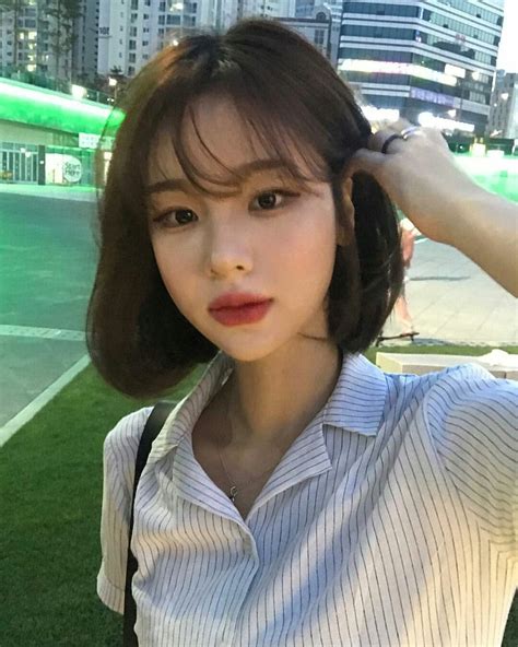 Ulzzang Korean Short Hair Bangs Korean Bangs Hairstyle Asian Short Hair Short Hair With Bangs