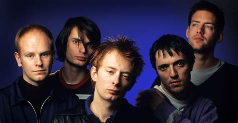 Самые новые твиты от radiohead (@radiohead): Radiohead lanza una versión extendida de "Treefingers"