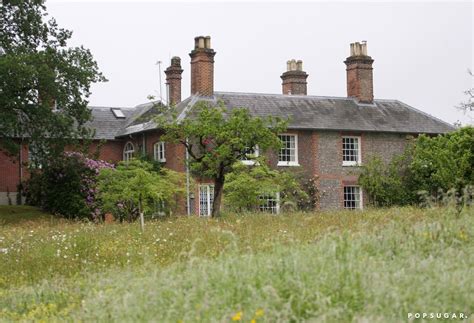 Bucklebury Manor Kate Middletons Childhood Homes Popsugar Home